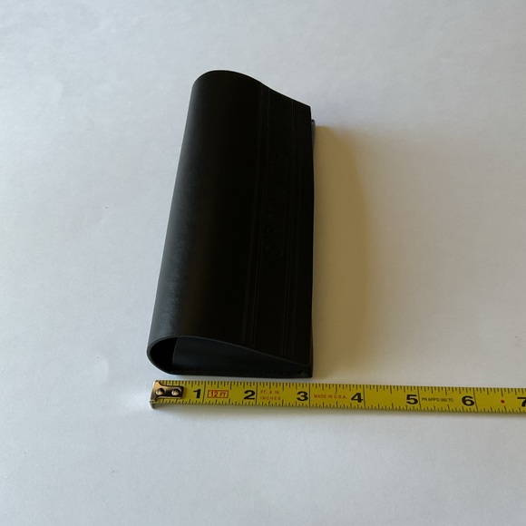 CHRISTIAN DIOR BLACK SUNGLASSES CASE WITH CLEANING CLOTH BLACK NEW - Picture 12 of 14